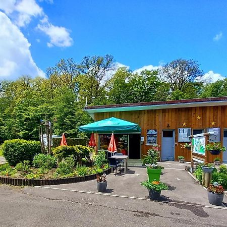 Camping De Contrexéville Exterior foto
