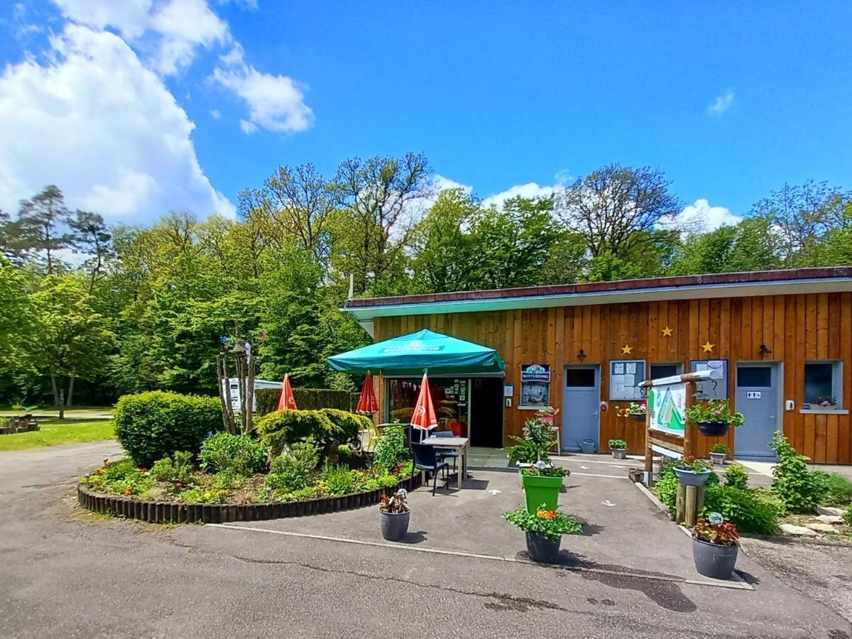 Camping De Contrexéville Exterior foto