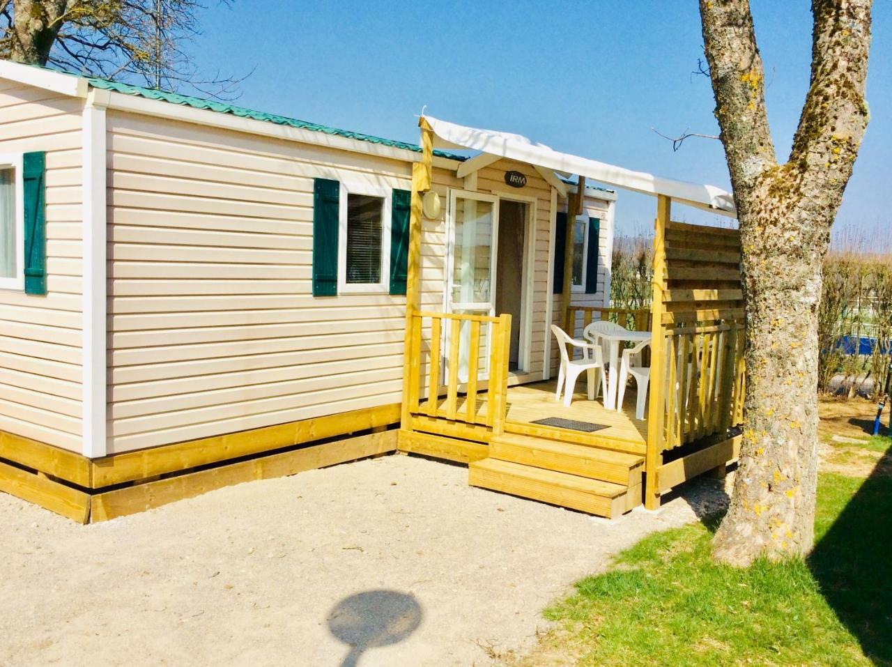 Camping De Contrexéville Exterior foto